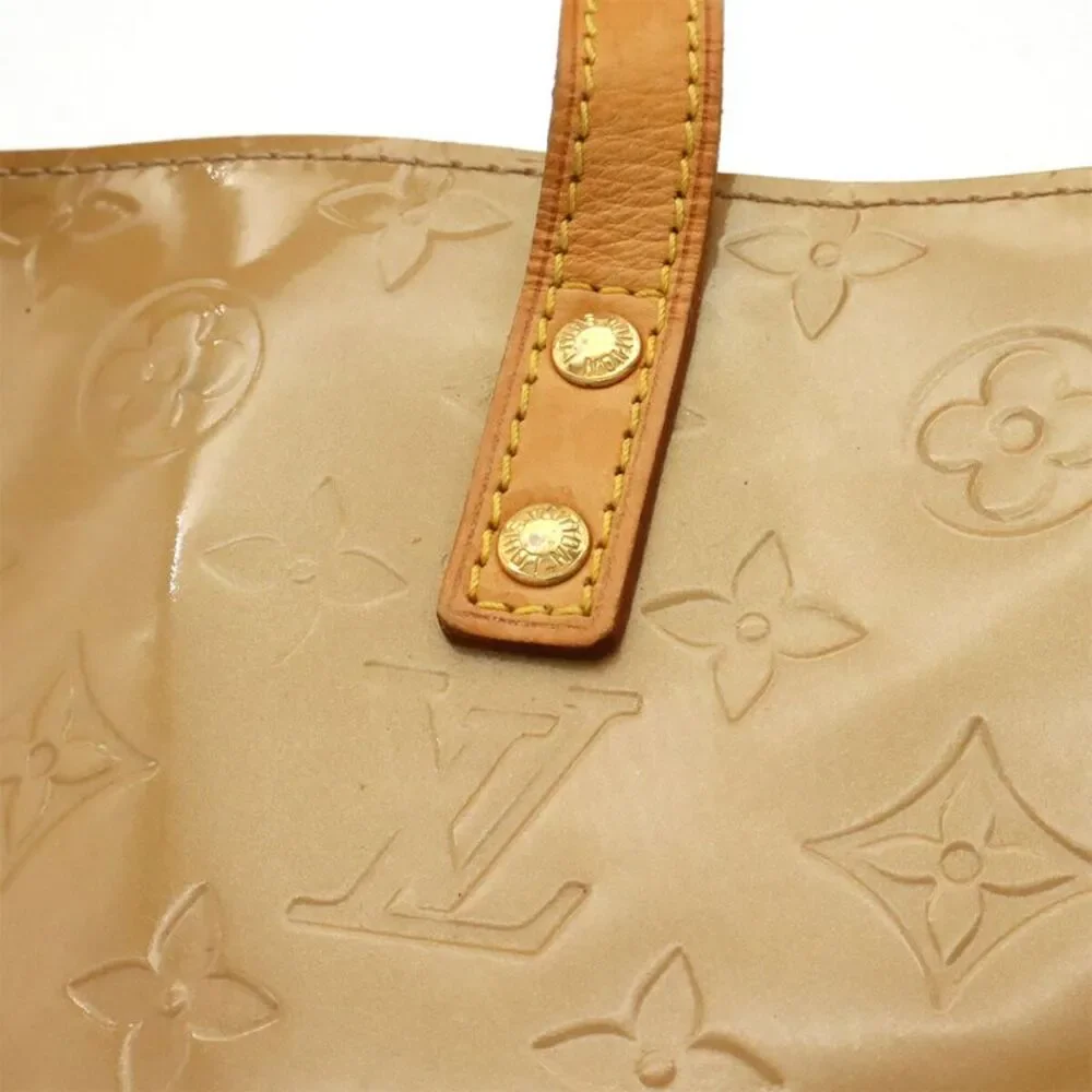 Louis Vuitton delivery duty